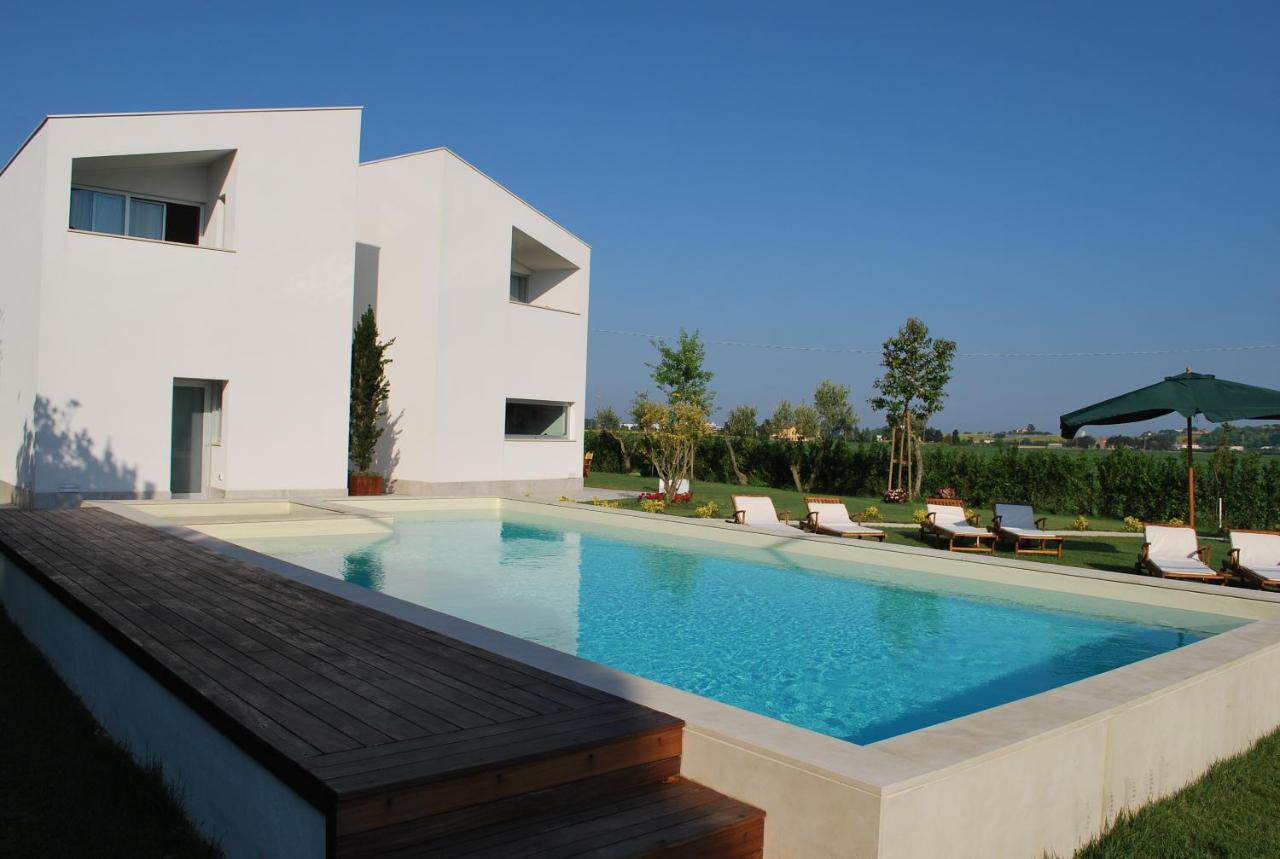 Ortopi Country Canapa House Porto Recanati Buitenkant foto